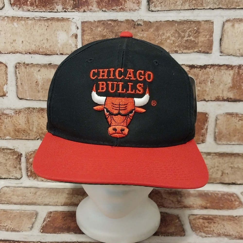 🆕️brand New With Tags Vintage 90s Chicago Bulls Snapback